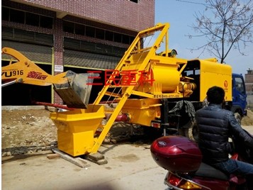 混凝土攪拌車(chē)載泵助力河南濟(jì)源城市建設(shè)圖 